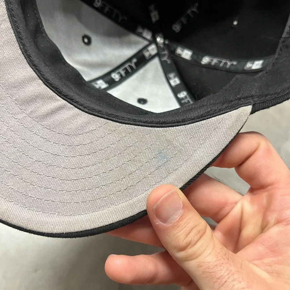 New Era 9FIFTY New York Yankees Snapback Hat Black on Black MLB Cap OSFM